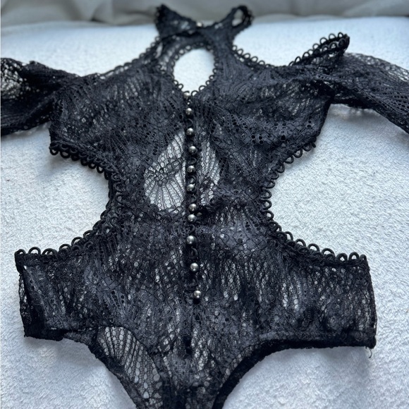 ASILIO black lace bodysuit small - Picture 4 of 8